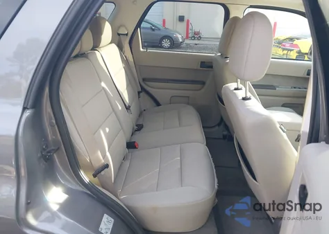 2011 Ford Escape Xlt z USA, uszkodzony, nr VIN 1FMCU0DG0BKC16183